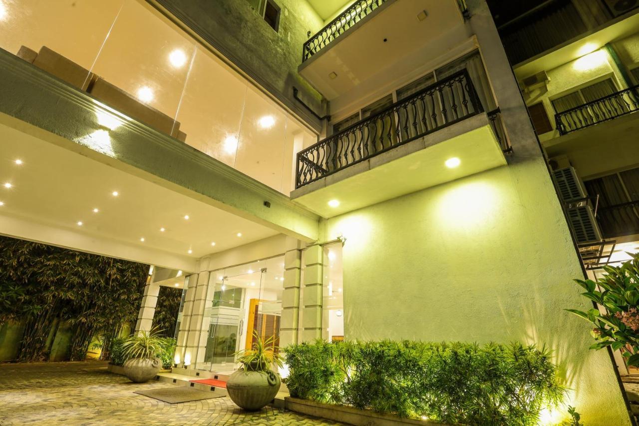 Hotel Ganthera 康提 外观 照片