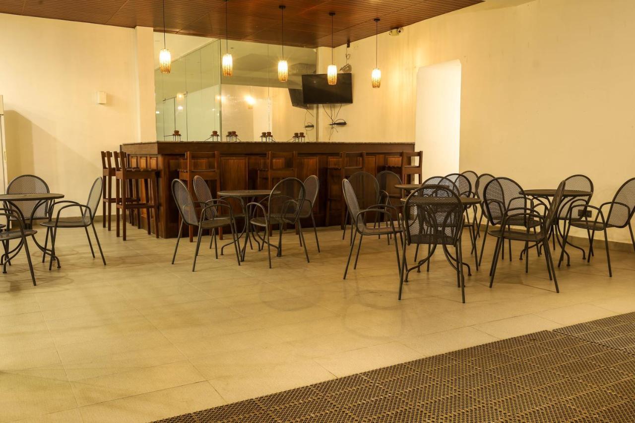 Hotel Ganthera 康提 外观 照片