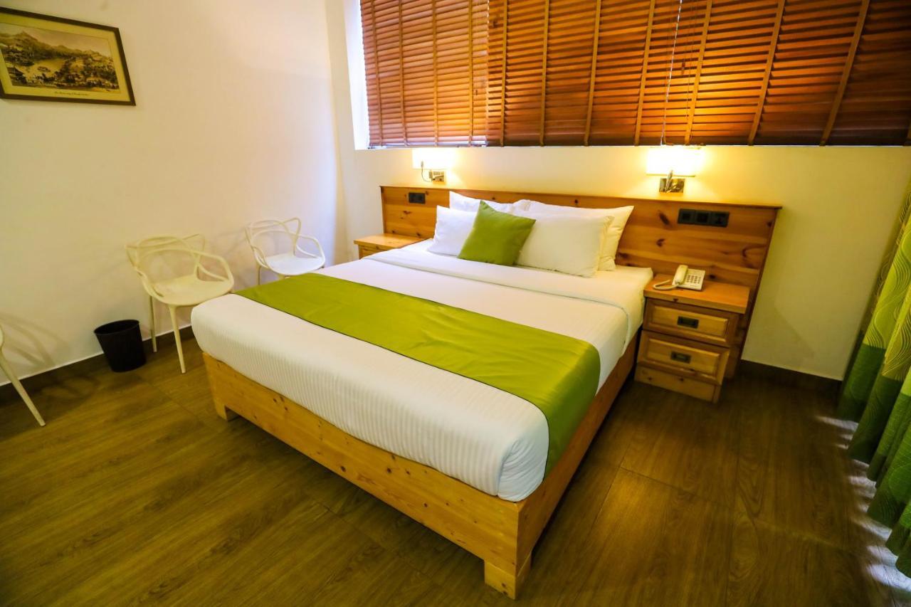 Hotel Ganthera 康提 外观 照片