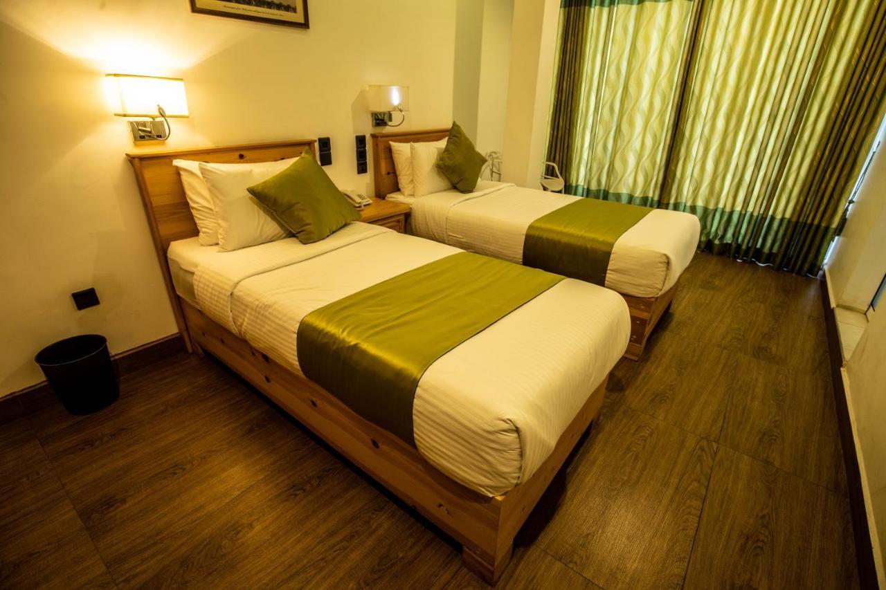 Hotel Ganthera 康提 外观 照片