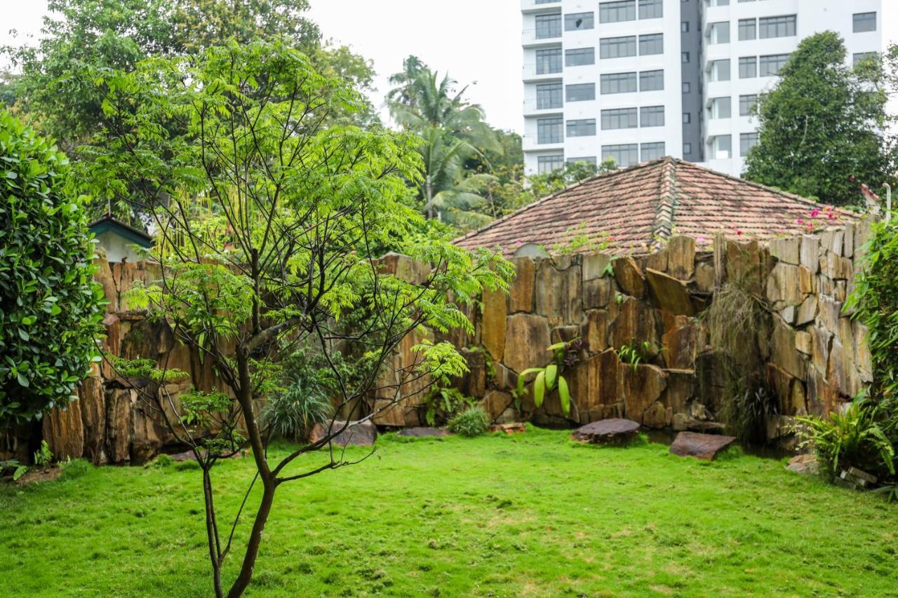 Hotel Ganthera 康提 外观 照片