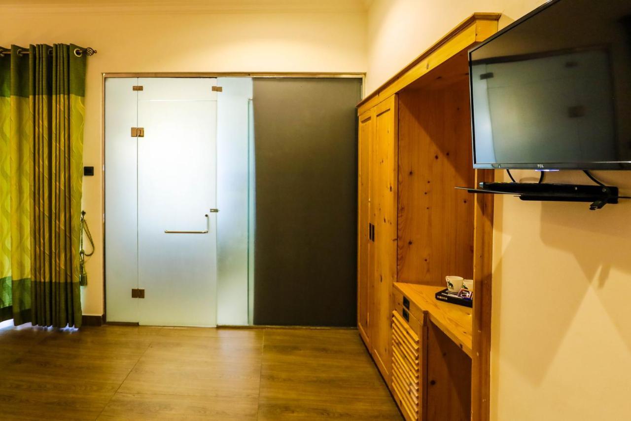 Hotel Ganthera 康提 外观 照片