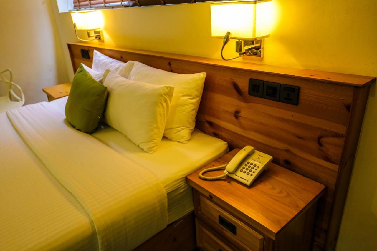 Hotel Ganthera 康提 外观 照片